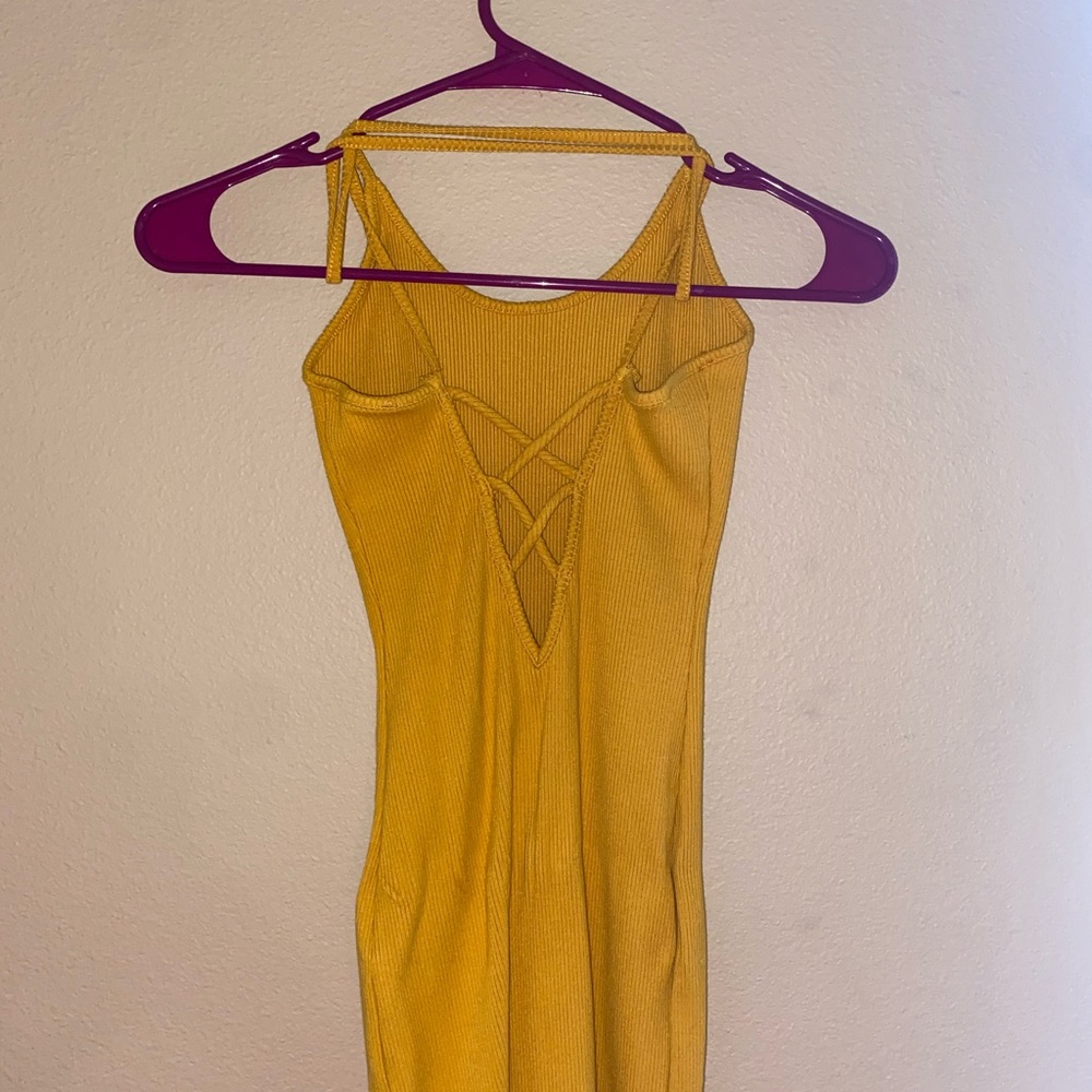 Yellow summer stretchy dress. Like new